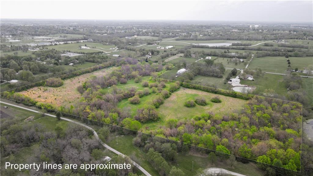 S School Rd, Raymore, MO 64083