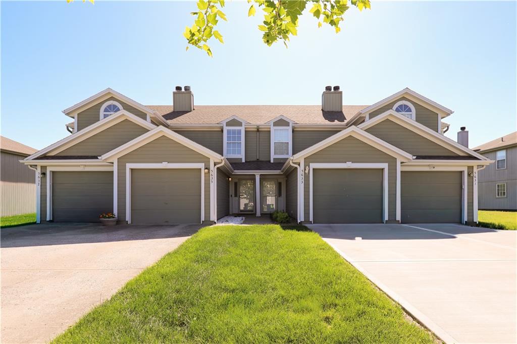 5635 NW Sunrise Meadow Cir, Lee's Summit, MO 64064