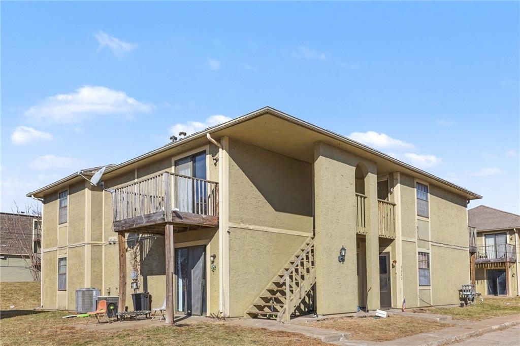 8622 Lane Ave, Raytown, MO 64138