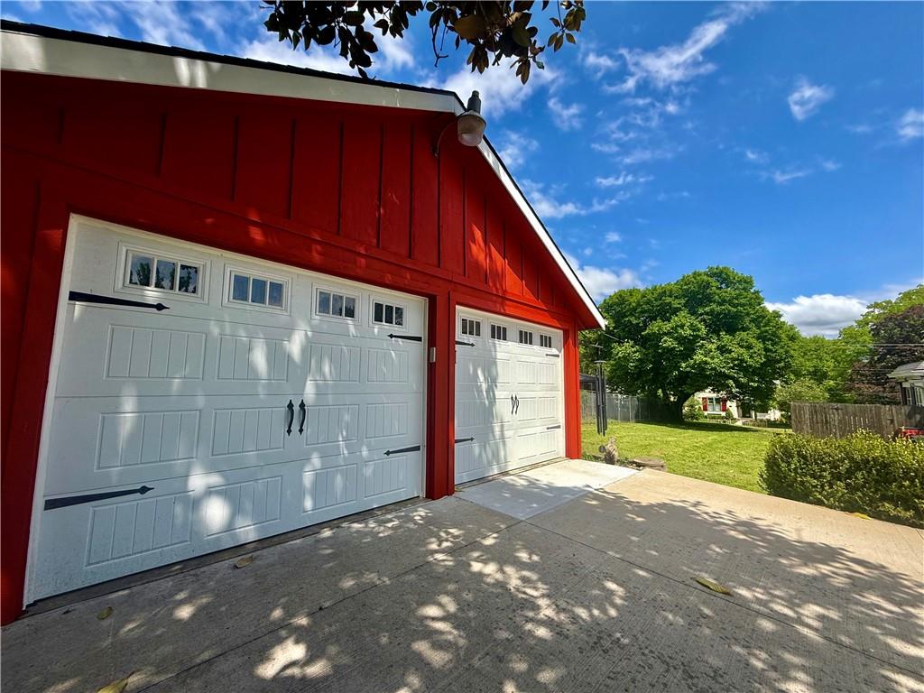 1618 State St, Lexington, MO 64067