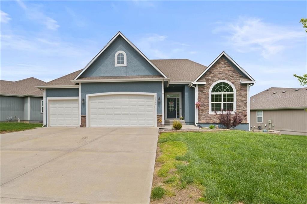 16746 Ruby Way, Basehor, KS 66007