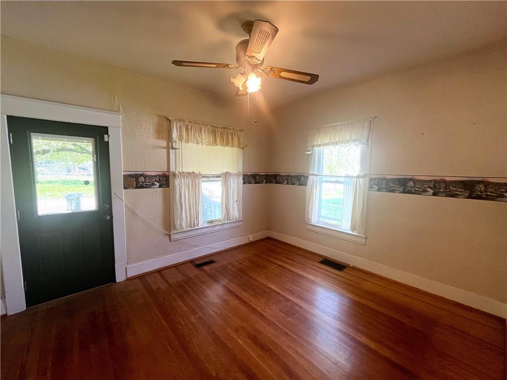 1703 S Harrison Ave, Sedalia, MO 65301