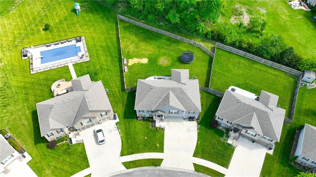 4010 Stacey Way Ct, St Joseph, MO 64505