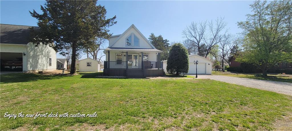 26912 Sweetberry Dr, Warsaw, MO 65355