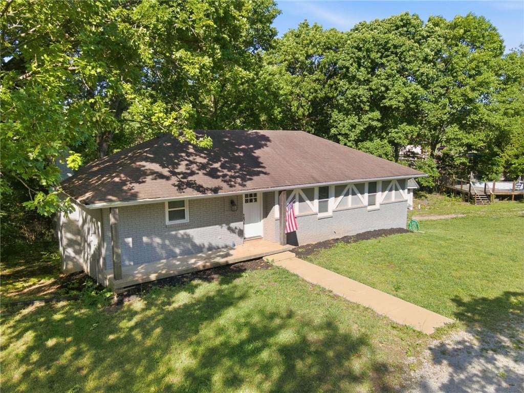 5977 SE 208th St, Holt, MO 64048