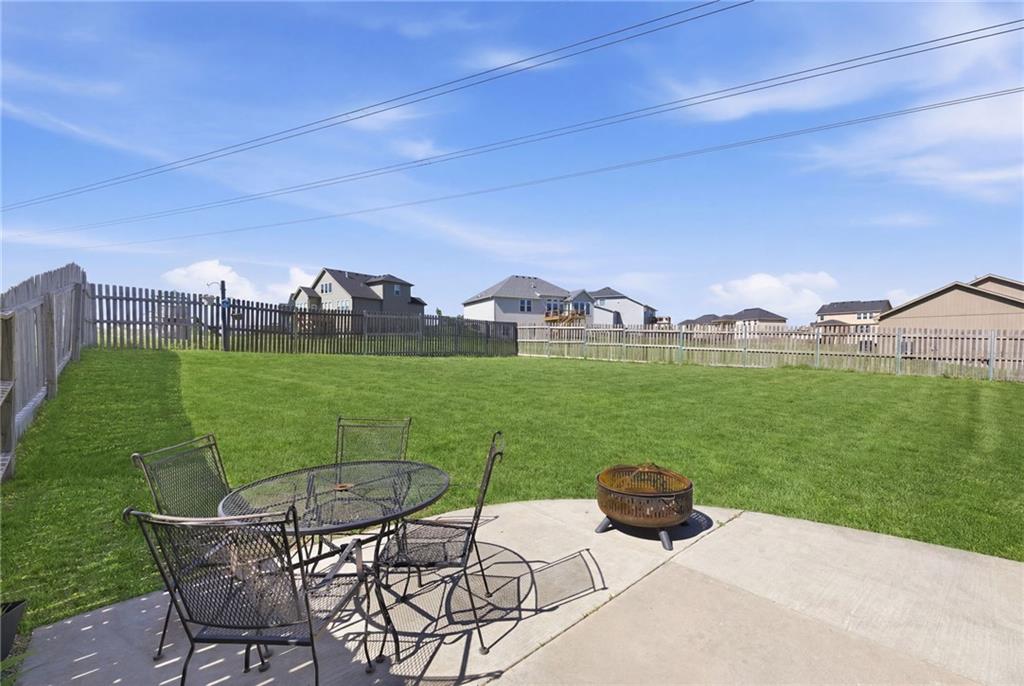 16820 Sheehan Rd, Basehor, KS 66007