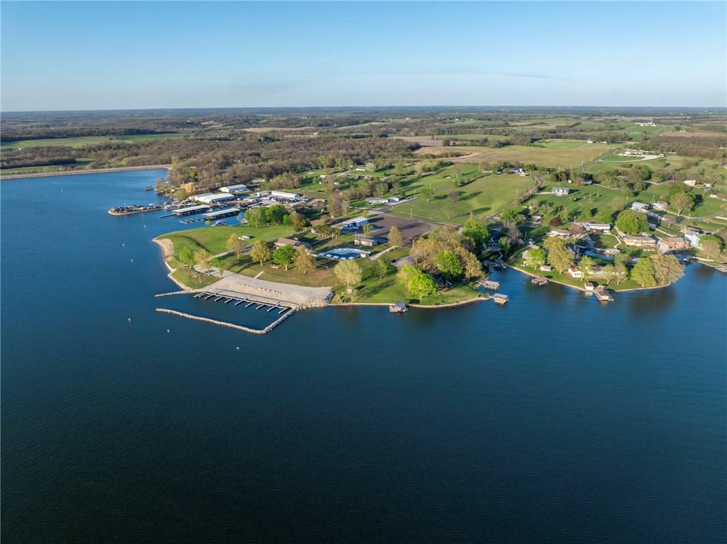 106 Angler Point, Gallatin, MO 64640