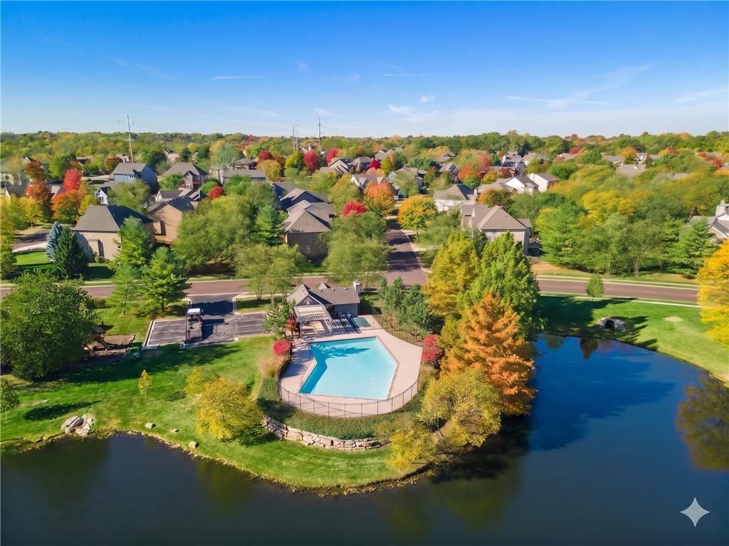 14322 Reeder St, Overland Park, KS 66221