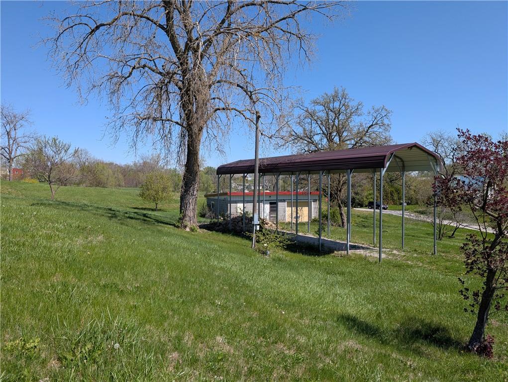 508 S Lyon St, Grant City, MO 64456