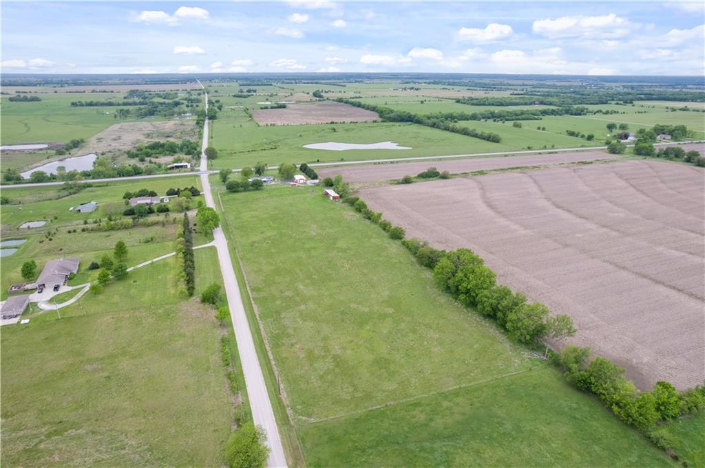 1504 17000 Rd, Parsons, KS 67357