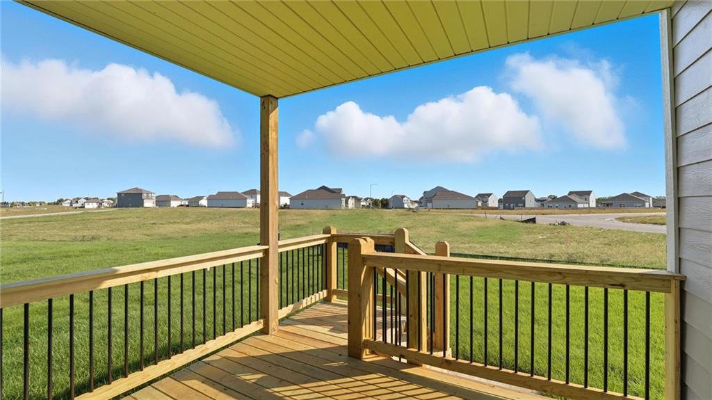 20105 Cornice St, Spring Hill, KS 66083