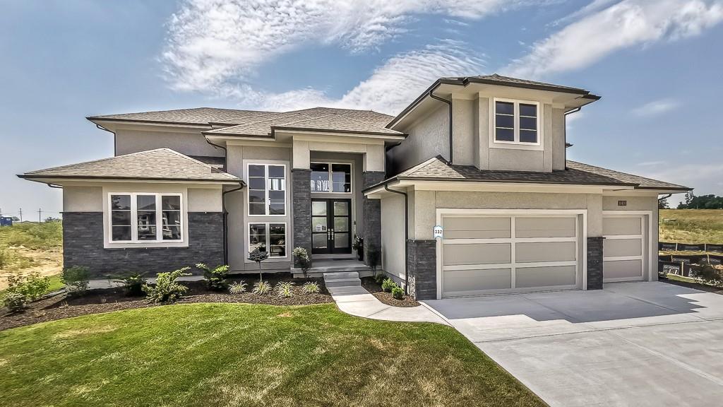 7924 Noble St, Shawnee, KS 66220