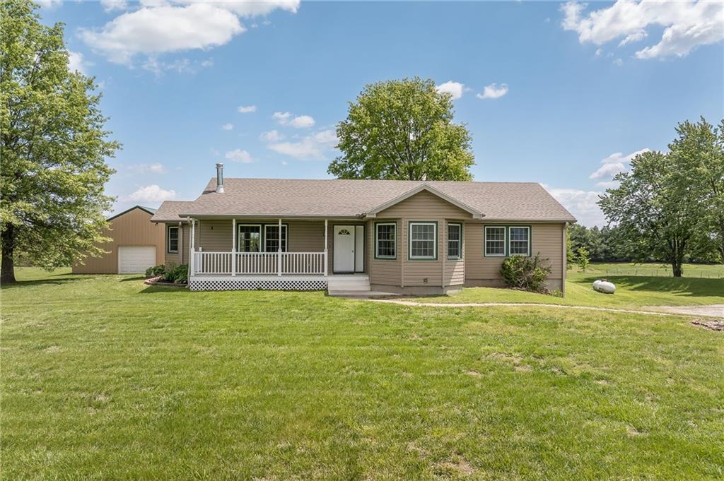 3111 SW Lane Rd, St Joseph, MO 64504