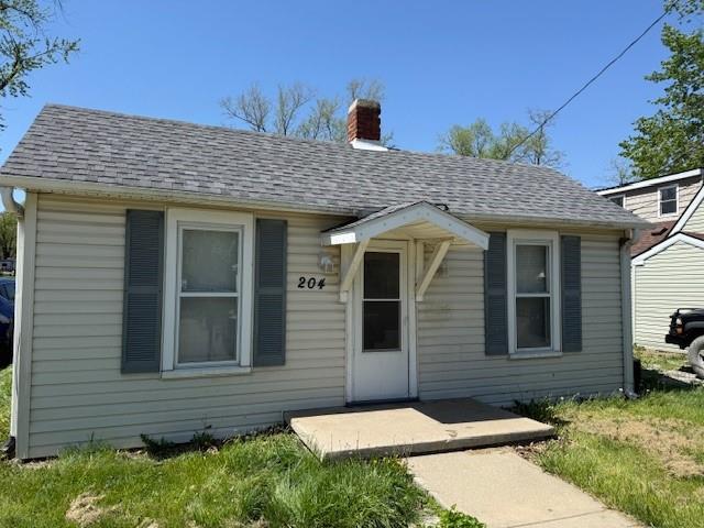 204 N 10th St, Savannah, MO 64485