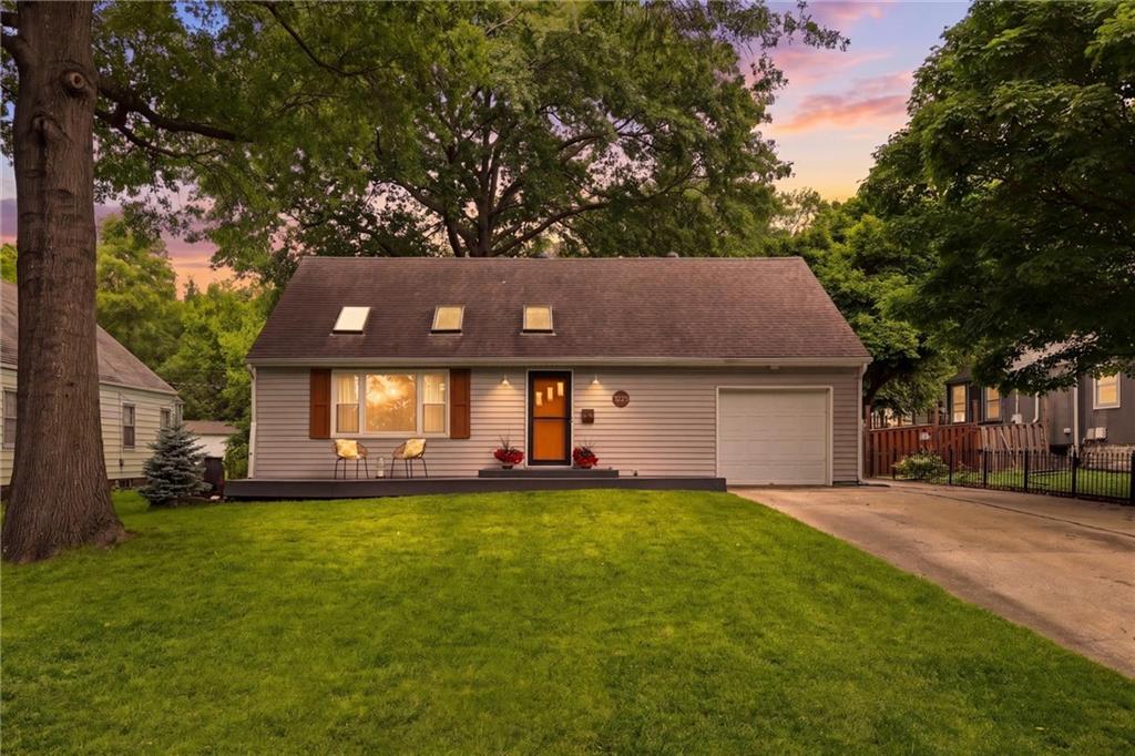 5638 Maple St, Mission, KS 66202