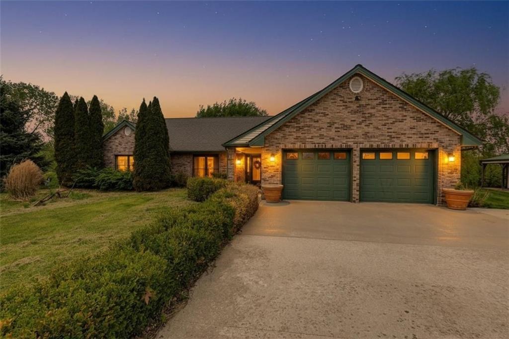 10306 SW State Route Jj Hw, St Joseph, MO 64504