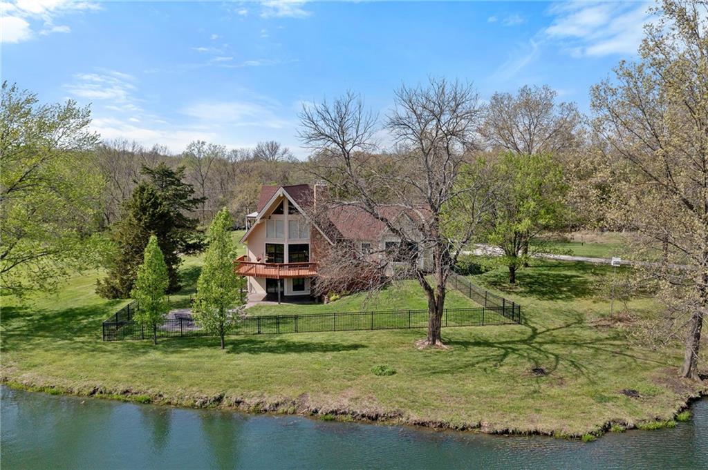 22800 W 246th St, Paola, KS 66071