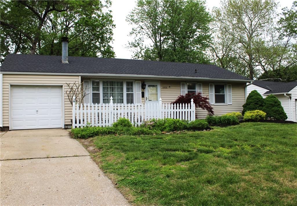 6800 W 76th Ter, Overland Park, KS 66204