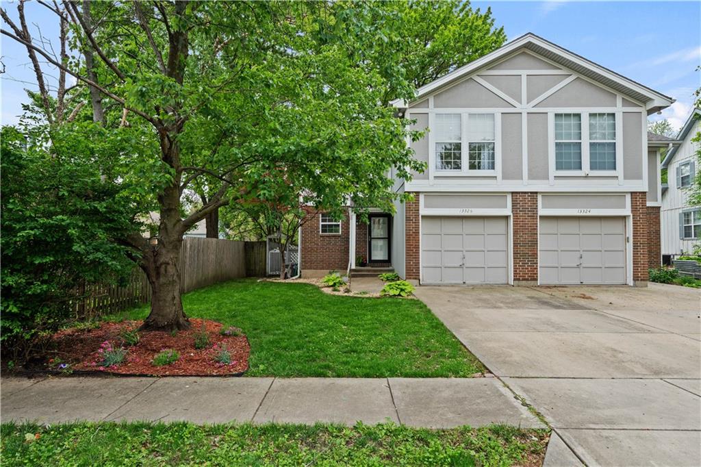 13326 Walnut St, Kansas City, MO 64145