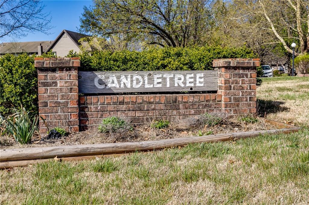 2711 W 24th Ter, Lawrence, KS 66047