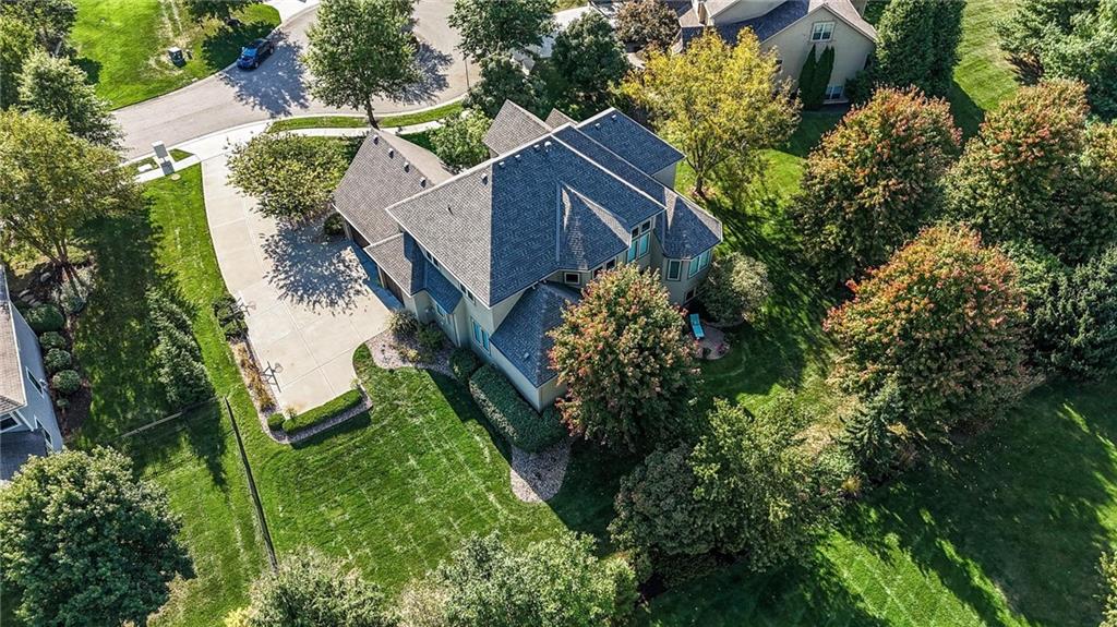 9404 W 156th St, Overland Park, KS 66221