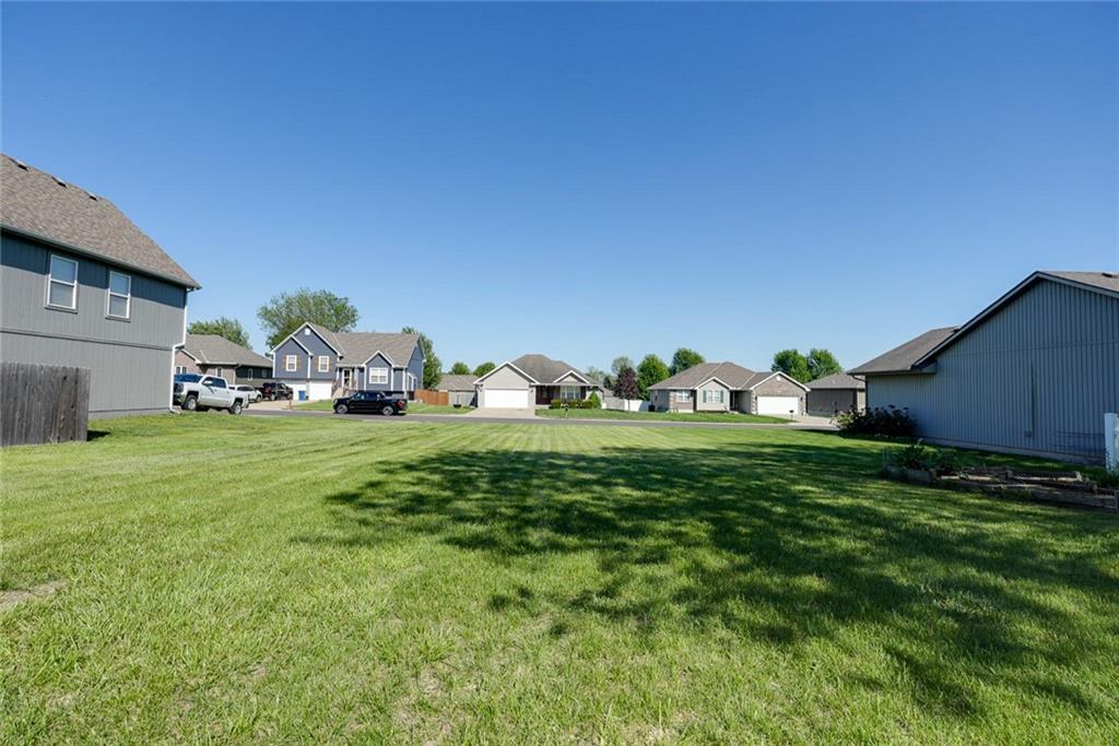 LOT 65 Moore Pl, Odessa, MO 64076
