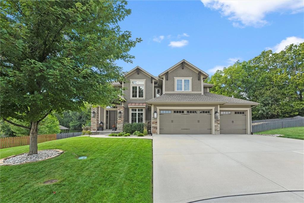 1301 NE Timberline Ct, Lee's Summit, MO 64064
