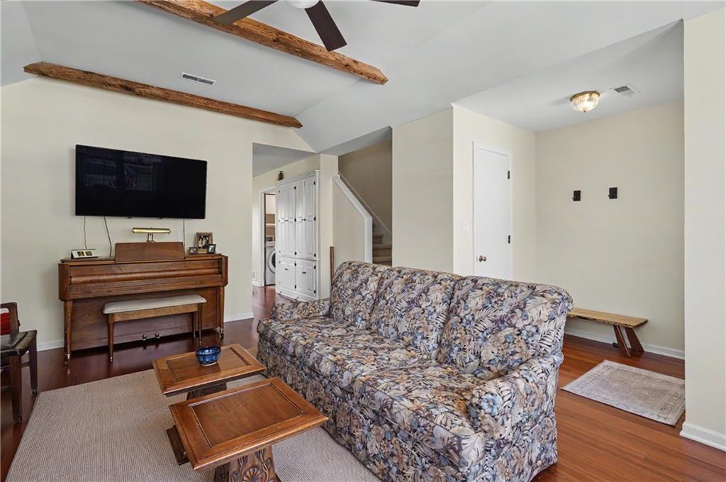 4217 Wimbledon Dr, Lawrence, KS 66047