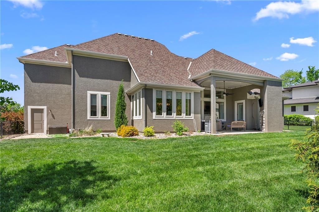 2604 W 162nd Ter, Overland Park, KS 66085