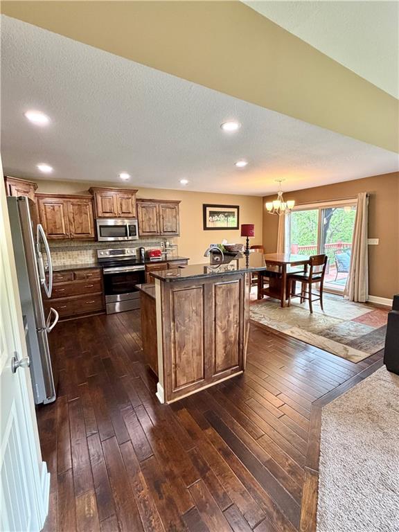 807 Charles St, Knob Noster, MO 65336