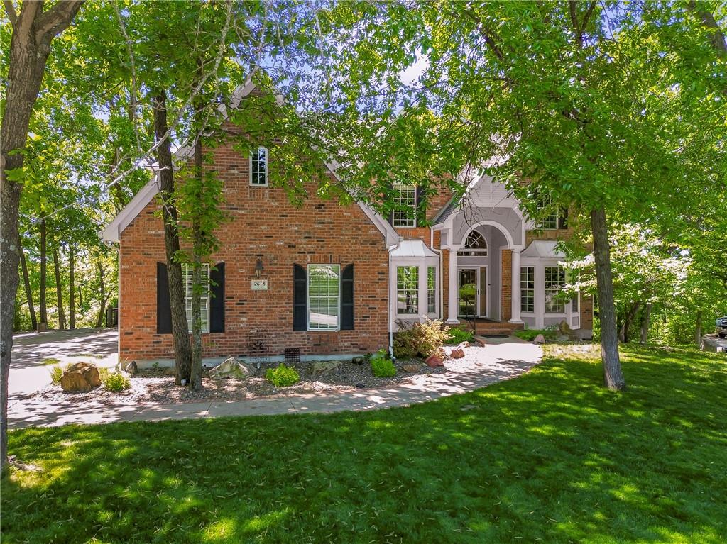 2648 Ashurst Ln, Lee's Summit, MO 64081