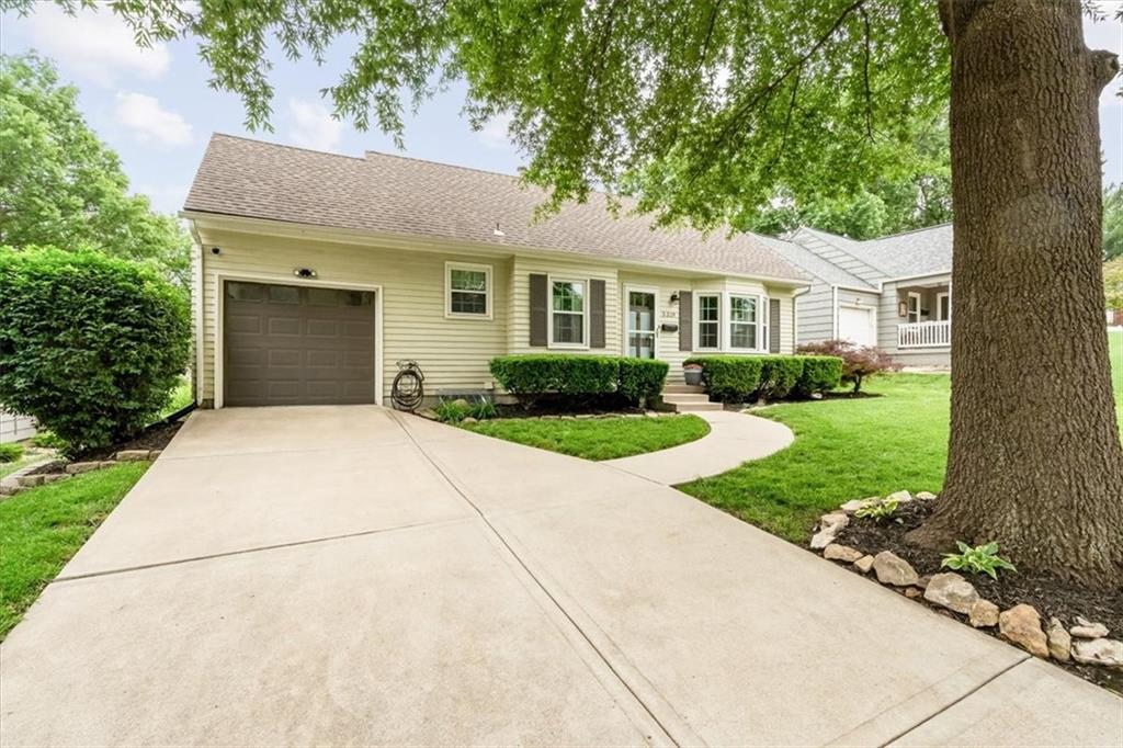 5319 Juniper St, Roeland Park, KS 66205