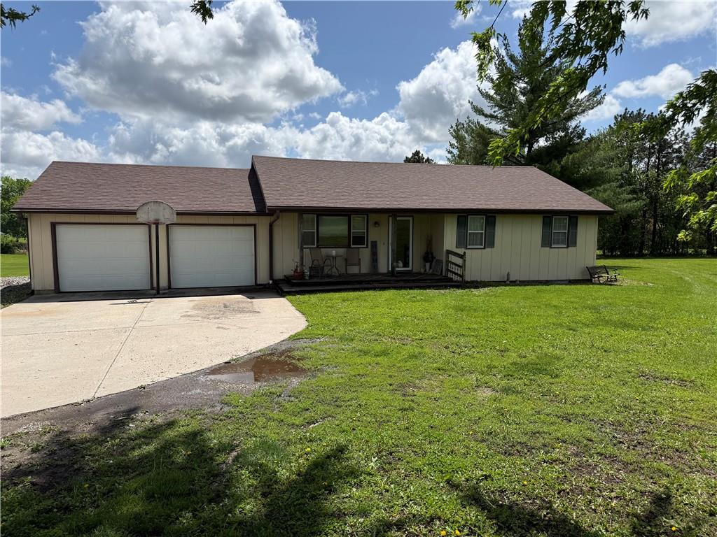 6474 SW Oakridge Rd, Stewartsville, MO 64490