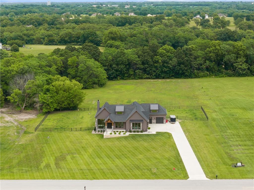 13405 Woodland Ranch Dr, Lone Jack, MO 64070
