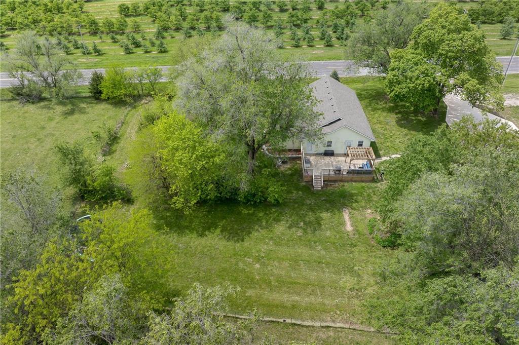 11787 State Route Cc Hw, Savannah, MO 64485