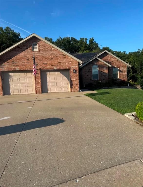 241 NW 66 Rd, Clinton, MO 64735
