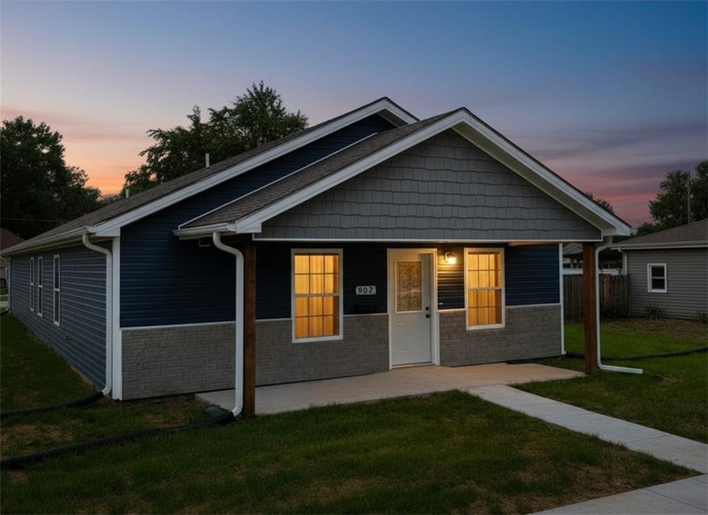 902 Morgan St, St Joseph, MO 64504