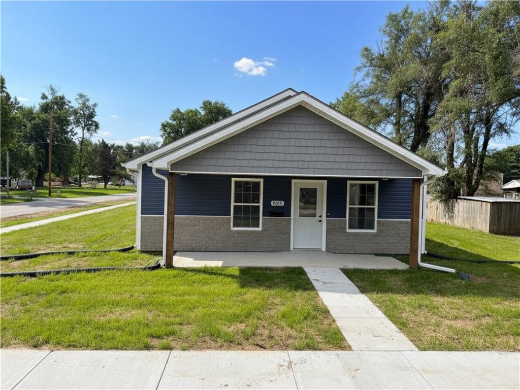 902 Morgan St, St Joseph, MO 64504