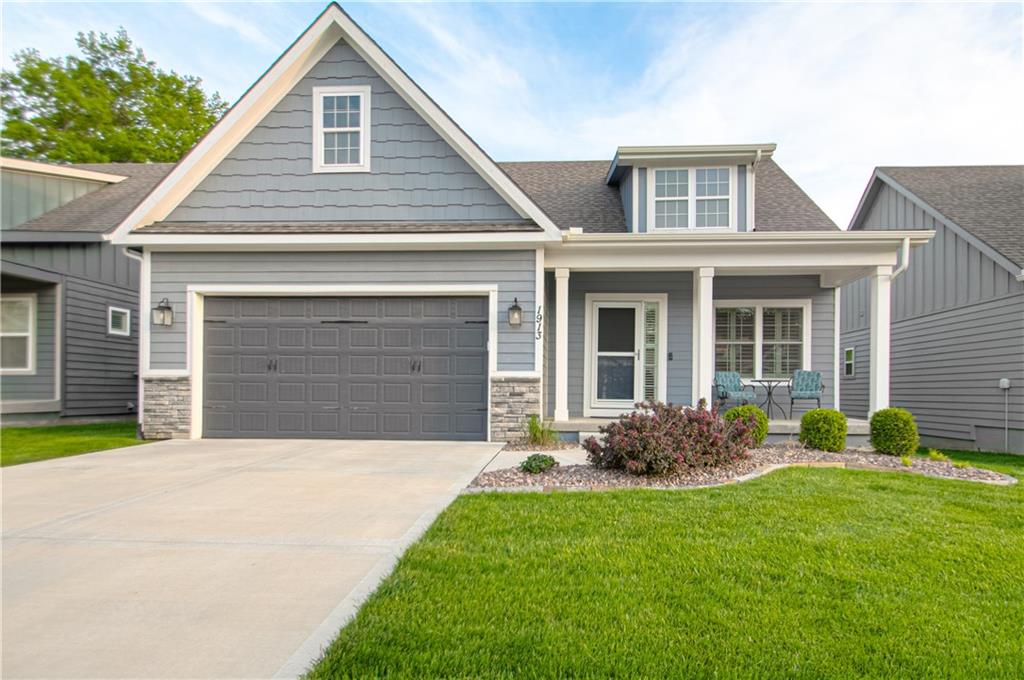 1913 Cemco Dr, Liberty, MO 64068