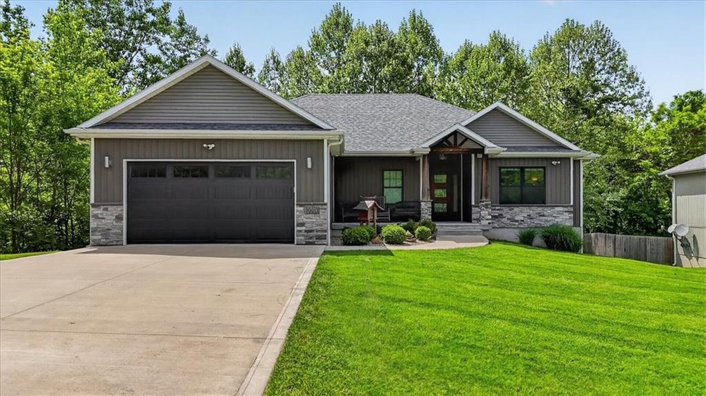 1000 Cheatham Ct, Warrensburg, MO 64093