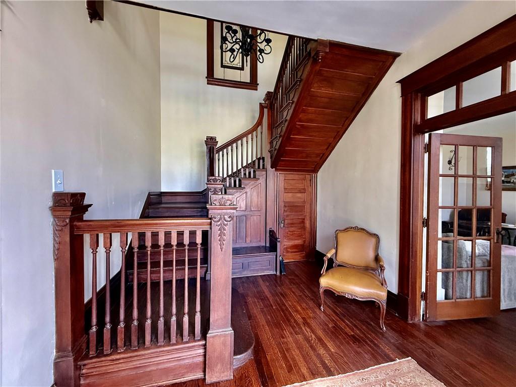 121 W Royle St, Richmond, MO 64085