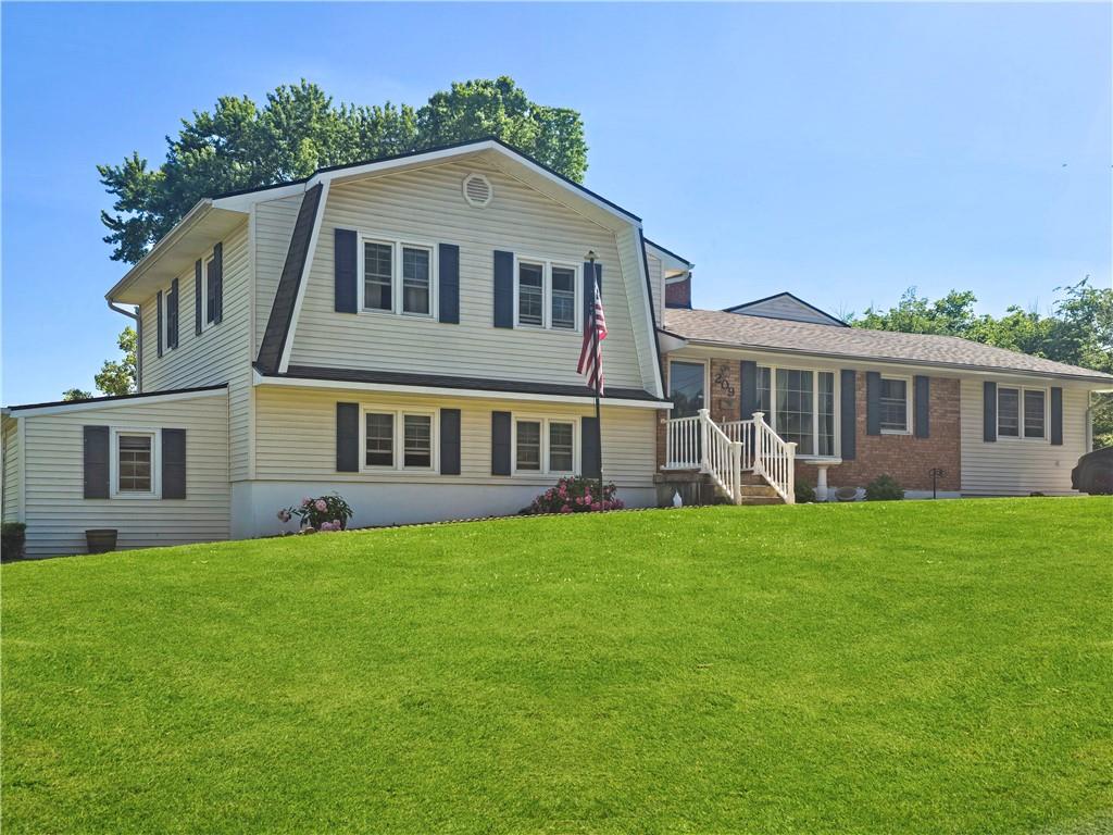 209 W 6th St, Knob Noster, MO 65336