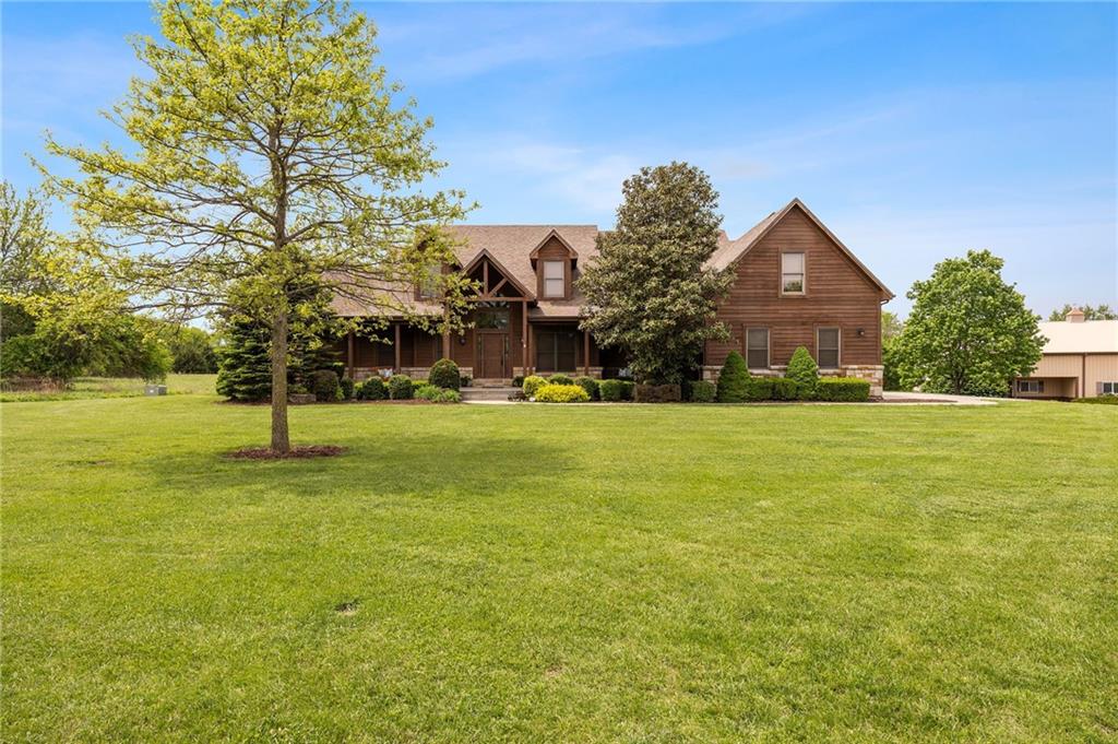 8980 Rowen Rd, De Soto, KS 66018