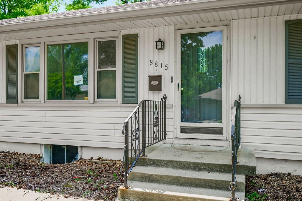 8815 E 84th St, Raytown, MO 64138