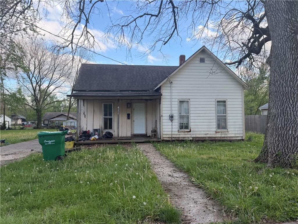 411 W Adams St, Butler, MO 64730