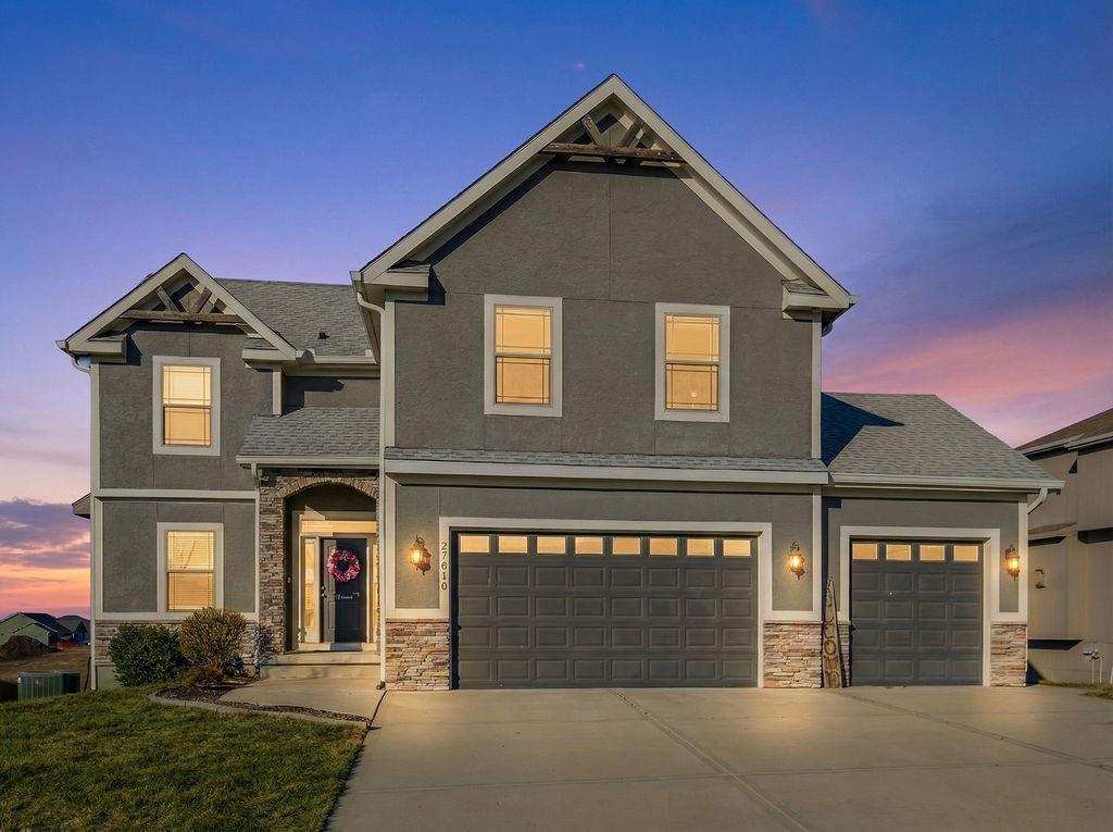 27810 E 133rd Ct, Lee's Summit, MO 64086