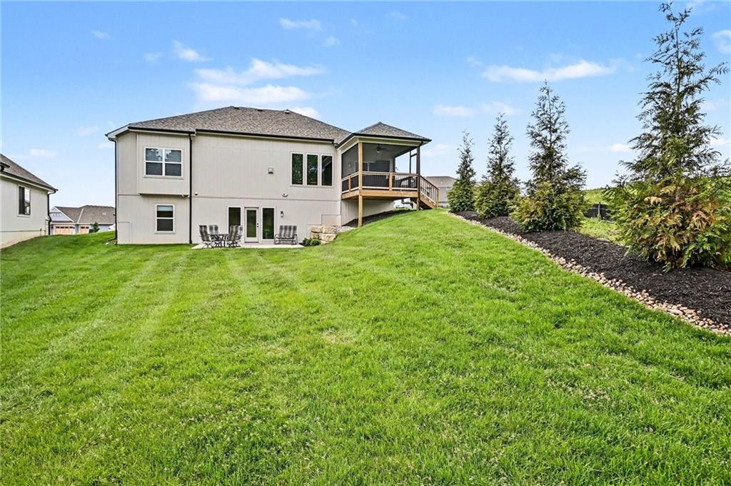 5055 NW Linder Ln, Riverside, MO 64150