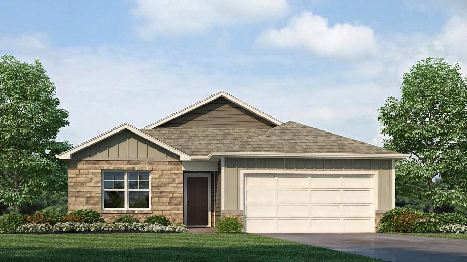 2105 Creek View Ln, Raymore, MO 64083
