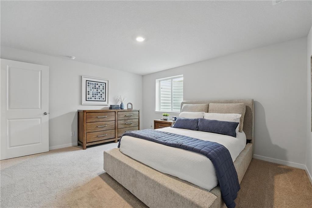 2105 Creek View Ln, Raymore, MO 64083