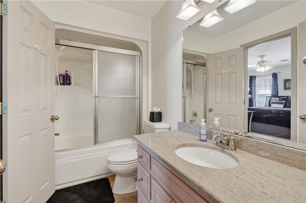 109 Crestwood Est, Pittsburg, KS 66762